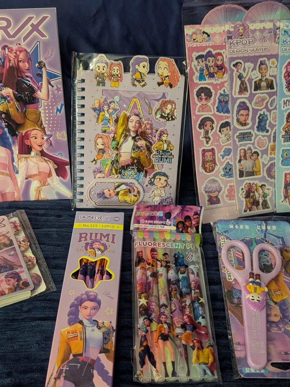 New K-pop Demon Hunters Bundle Stationary Set